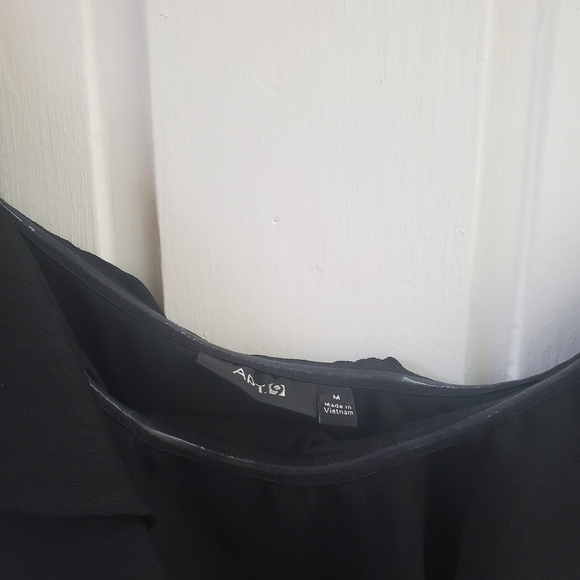 One-shoulder ruffle top blouse - Picture 5 of 8